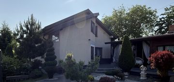 Dom z garażem , 194m2 kałuszyn