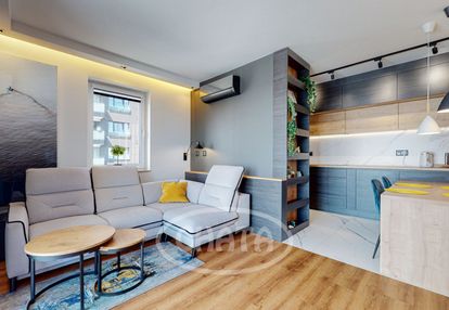 3-pok. lux/2 łazienki/2 m. postojowe/jesionowa