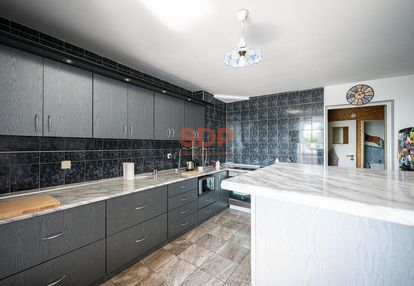 96 m2 w kamienicy blisko centrum