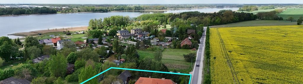 Działka zabudowana starą szkołą|jez.niepruszewskie
