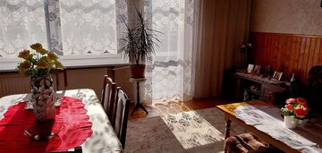 Nieruchomość  z widokiem na karkonosze.