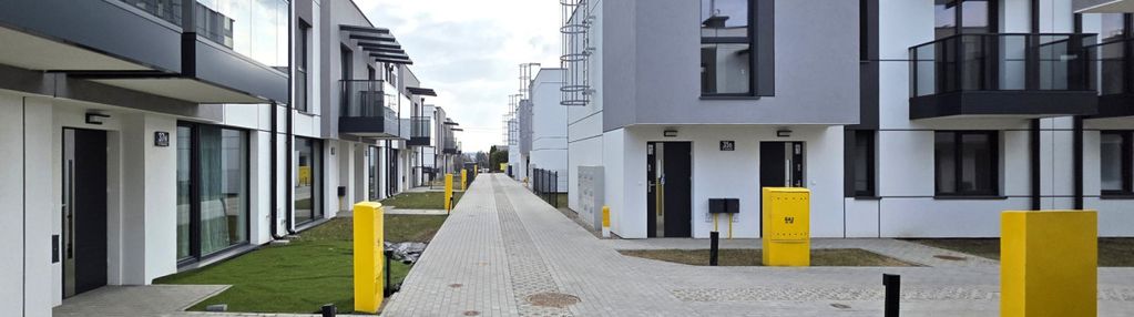 Mieszkania blisko centrum, zabudowa szeregowa