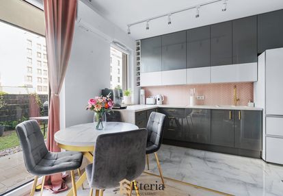 Wykończone-z ogródkiem-2 pokoje-westfield mokotów