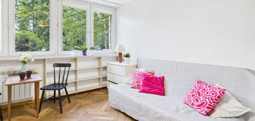 Funkcjonalna  kawalerka saska kępa