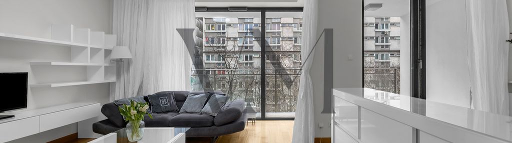 Grzybowska 4, studio