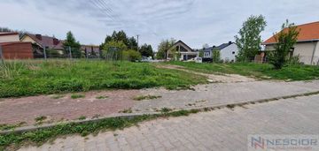 Piękna działka pod zabudowę jednorodzinną 800m2