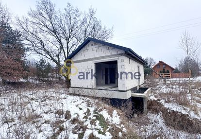 Działka z rozpoczętą budową domku letniskowego