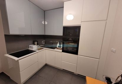 2 pokoje z balkonem, kom, garażem na woli