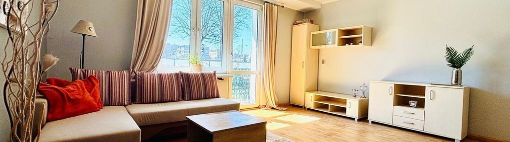 Komfortowe mieszkanie z dużym balkonem w centrum