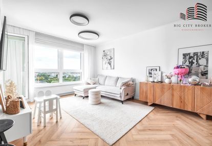 ** apartament w centrum z widokiem na zamek **