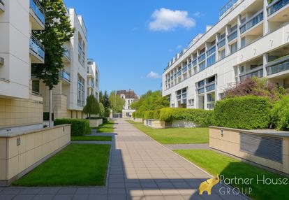 Luksusowy penthouse z ogrodem na dachu.