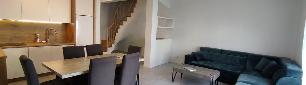 Nowoczesny dom w zabudowie szeregowej - zalasewo