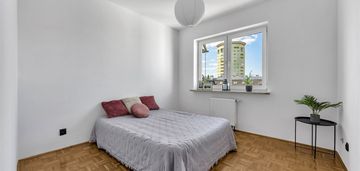 Super rozkład, można zrobić 3 pokój, jest balkon