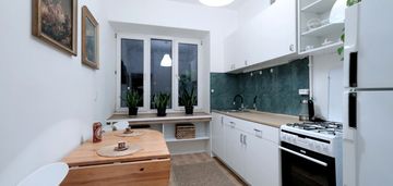 Pokój z kuchnia na pradze północ, blisko metra