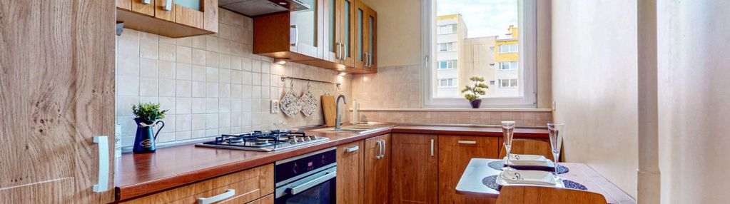 Biskupin/2 pokoje/balkon/do wejścia/winda/