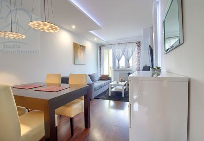 Wyposażone 2pokoje /zamknięte osiedle /duży balkon