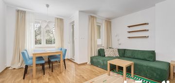 3 pokoje z balkonem, garażem i komórką - mińska