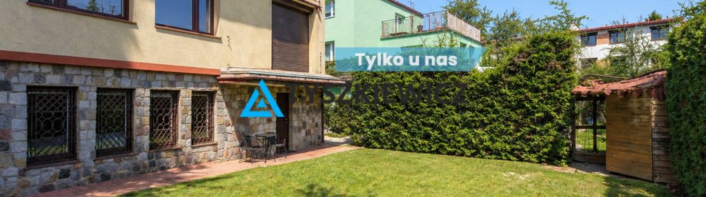 Dom wolnostojący blisko lasu