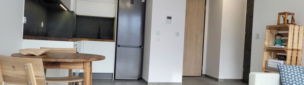 Garaż / balkon / po remoncie / nie zamieszkane