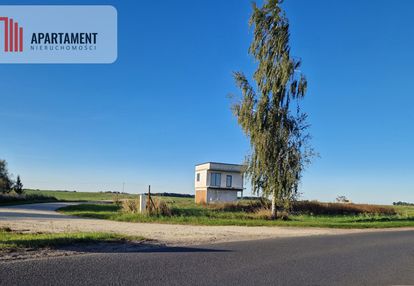 Duża działka z budynkiem gospodarczym