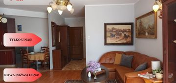 Słoneczne mieszkanie z garderobą i aneksem