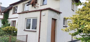 Dom bliźniak 140 m² + dobudówka 80 m², psie pole