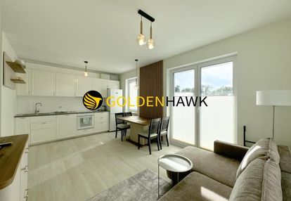Nowe, 2 pokoje, balkon, garaż!