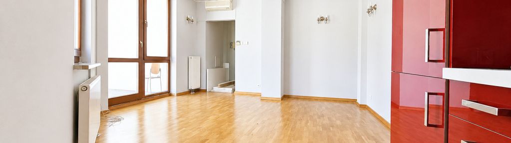 Apartament w nowoczesnym budynku, ścisłe centrum.