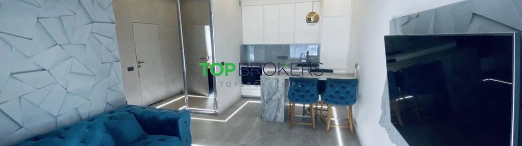 Komfortowe dwa pokoje, garaż, klimatyzacja