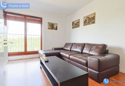 Kapelanka 6a 54,5m2, 2 osobne pokoje, garaż