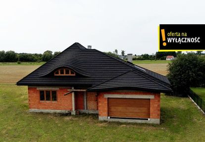 Dom na działce 2161 m2 w łopusznie