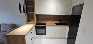 Bagry 2 pok balkon garaż komórka niezamieszkałe