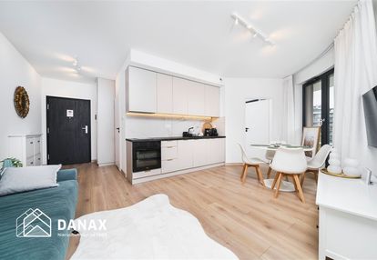 Wiślane tarasy! 2 pokoje, duży balkon, m.postojowe