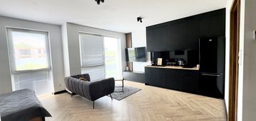 2 mieszkania, 3 m. postojowe w cenie, czynsz 120zł