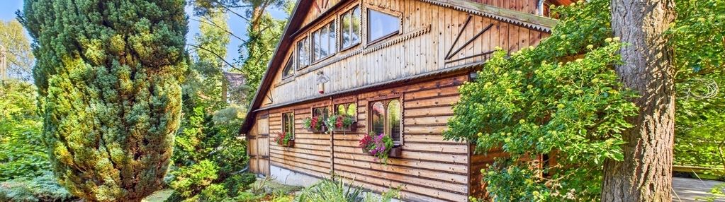 Leśny dom letniskowy