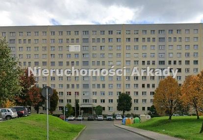 M6 | 70 m² | 4 pokoje | 8. piętro | widok na góry