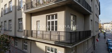 Narożny apartament z 2 balkonami w sercu krakowa