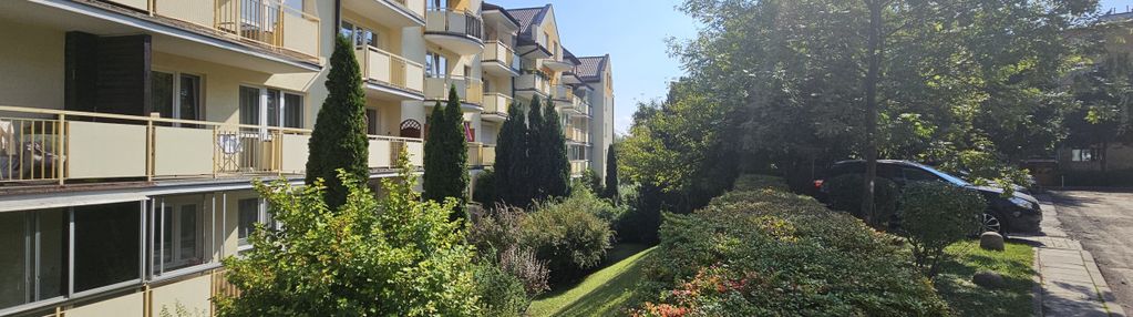 Duży balkon widok na zieleń, przytulna kawalerka