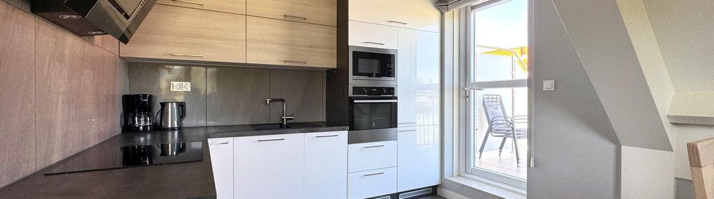Apartament nad morzem w ustroniu morskim