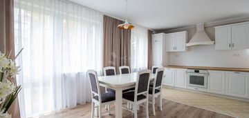 Rodzinne mieszkanie, 1 piętro. szaflarska.