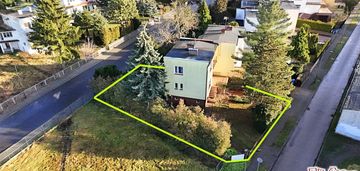 Bliźniak w atrakcyjnej lokalizacji