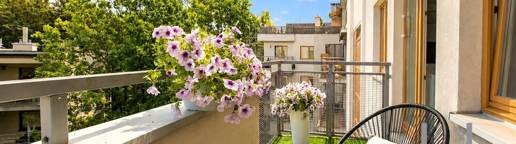 Apartament 5 pokoi,  2 garaże, dwa tarasy, komórka