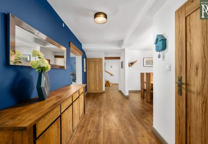 Przestronny dom jednorodzinny z ogrodem w krzywaczce