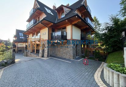 Apartament z ogródkiem w doskonałej lokalizacji