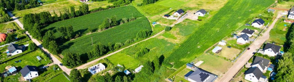 Działki budowlane w otoczeniu drzew | makowiska