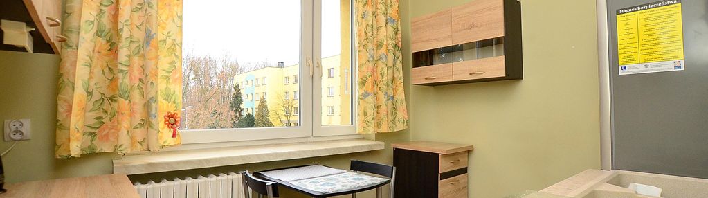 2 pokoje ,balkon, 1 piętro, od zaraz