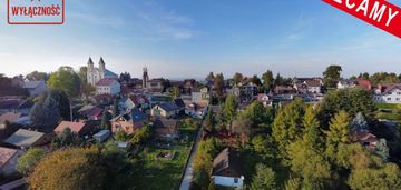 Centrum świątnik górnych - działka 17a.