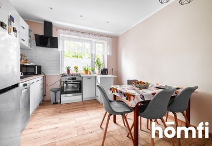 2 pokoje z garażem i tarasem w domu jednorodzinnym