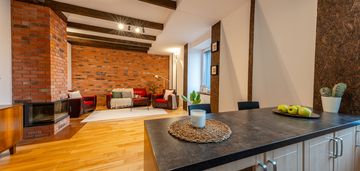 Klimatyczne 90 m.kw w kamienicy na targówku