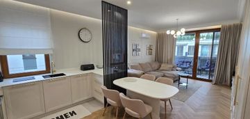 4-pokojowe mieszkanie na wilanowie